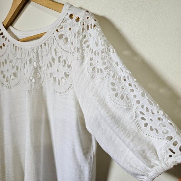 EUC LIKE NEW LOFT WHOTE CUT OUT ANGLAISE TOP SIZE SMALL - Picture 4 of 15